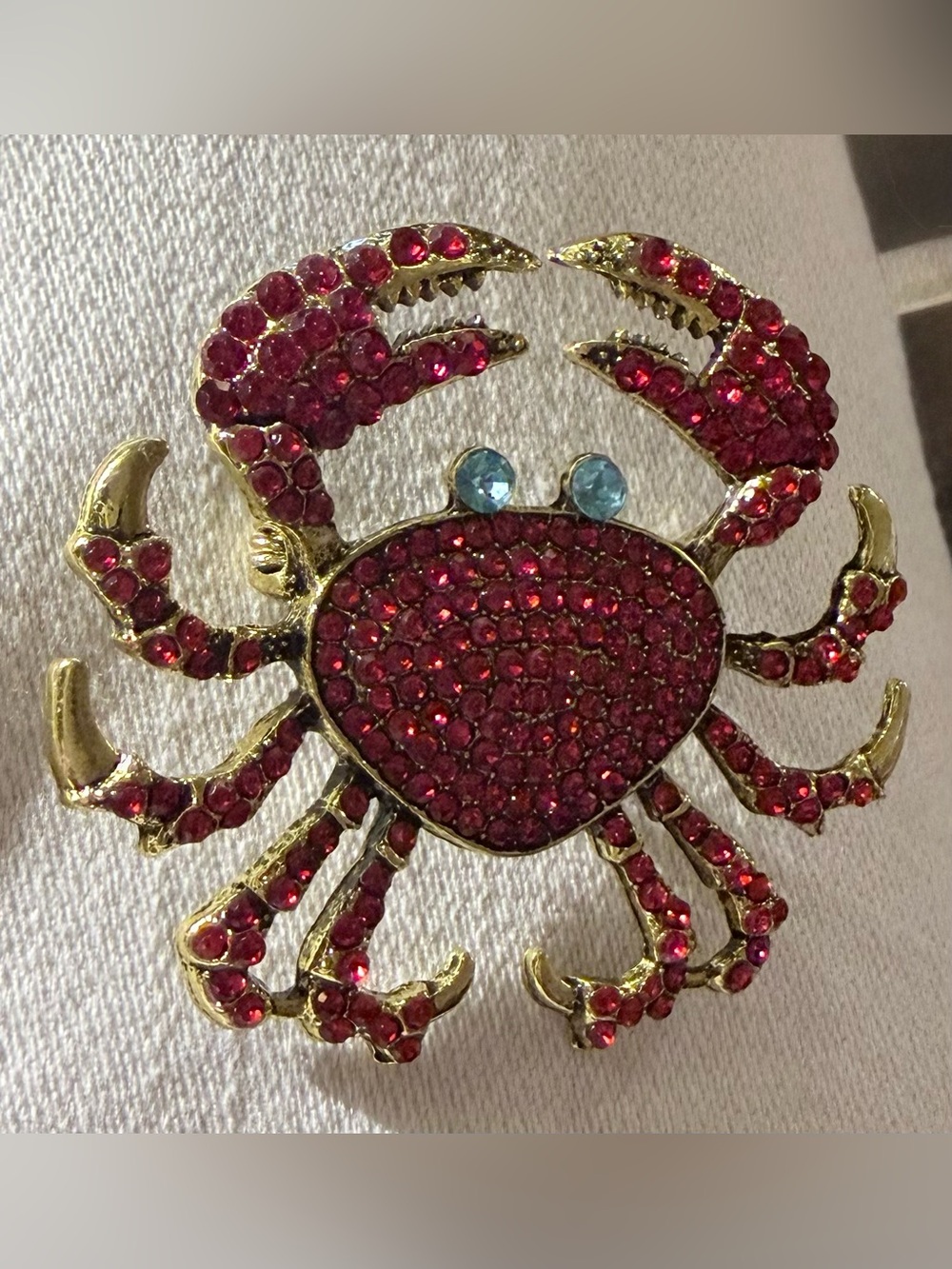 Red and Gold Crab Brooch with Blue Eyes NWOT - Picture 2 of 4